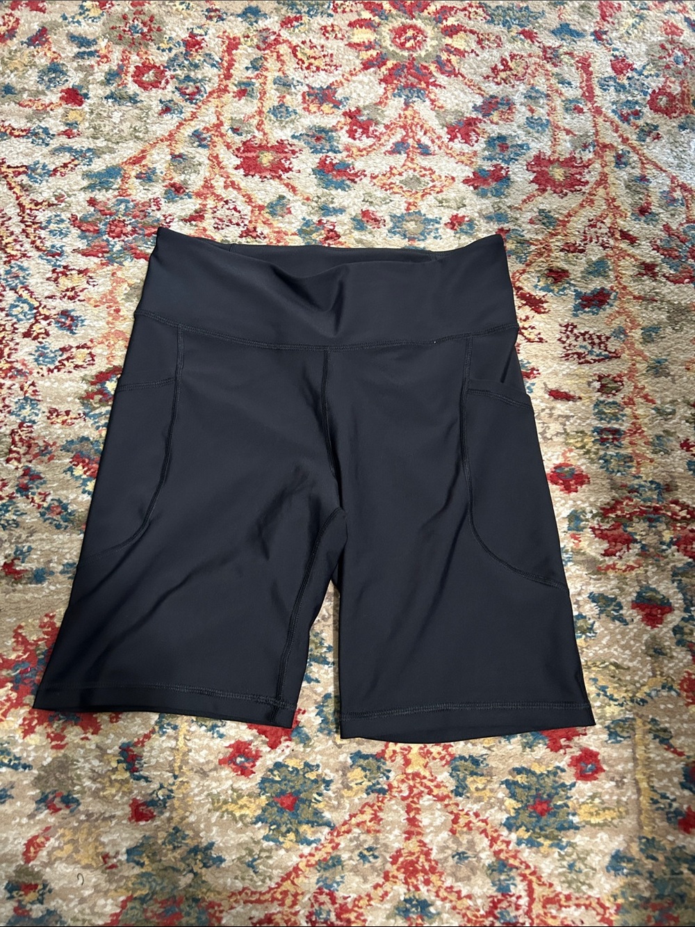 Old Navy Active High-Waist Black Women's Biker Shorts - Go Dry with Side Pockets